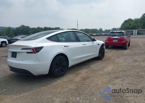 2024 Tesla Model 3 Long Range Dual Motor All-Wheel Drive/Rear-Wheel Drive z USA, uszkodzony, nr VIN 5YJ3E1EA5RF830431